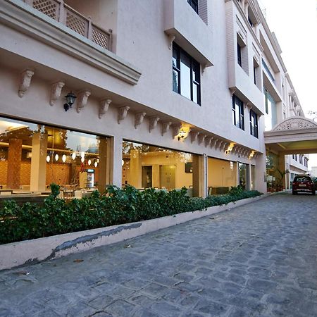 Jc Castle Ξενοδοχείο Shirdi Εξωτερικό φωτογραφία